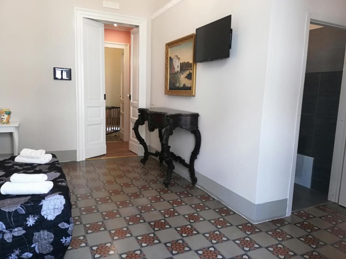 Stanze Etnea 380 Hotel Catania Exterior photo